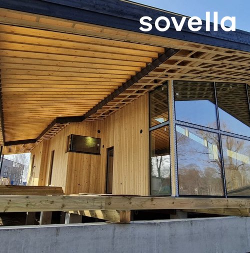 Villa hopeapuu & Sovella